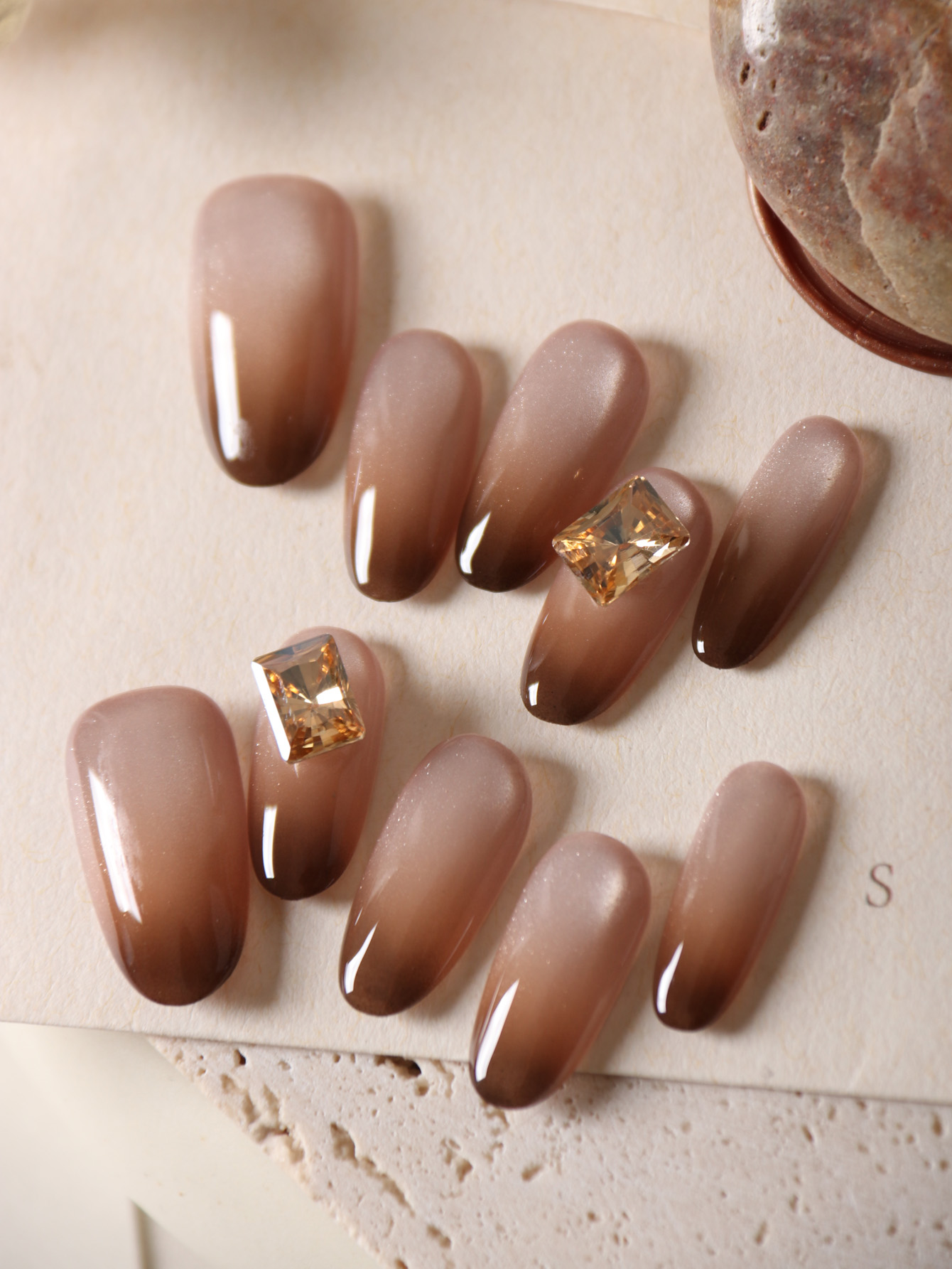 Nail Art Fake Nails - 10Pcs Press on Nails Short Brown