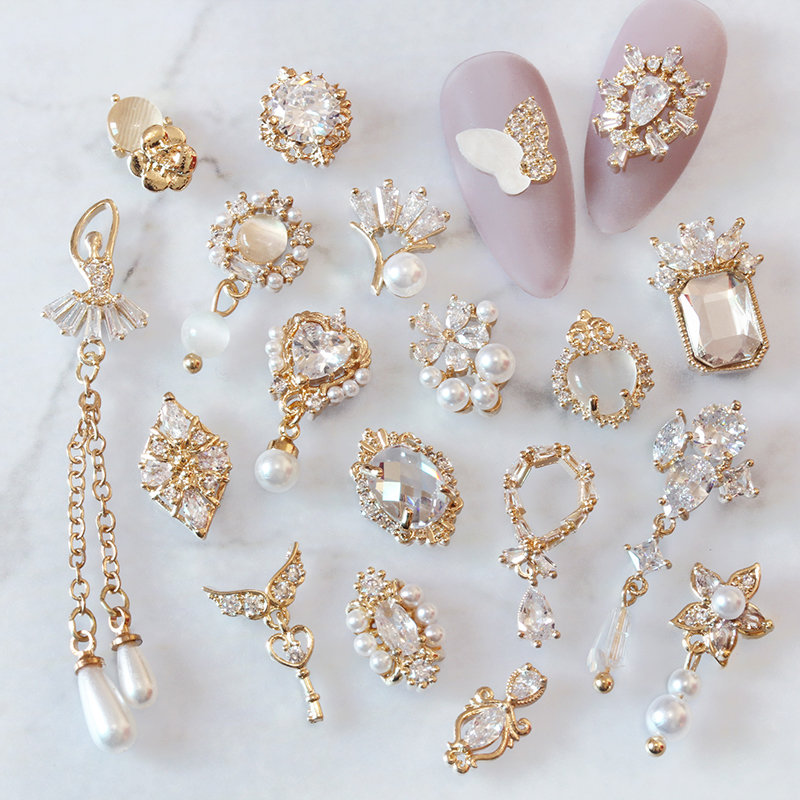 Nail Art Valentine - 4pcs/lot Love Rose Butterfly Pendant 3D