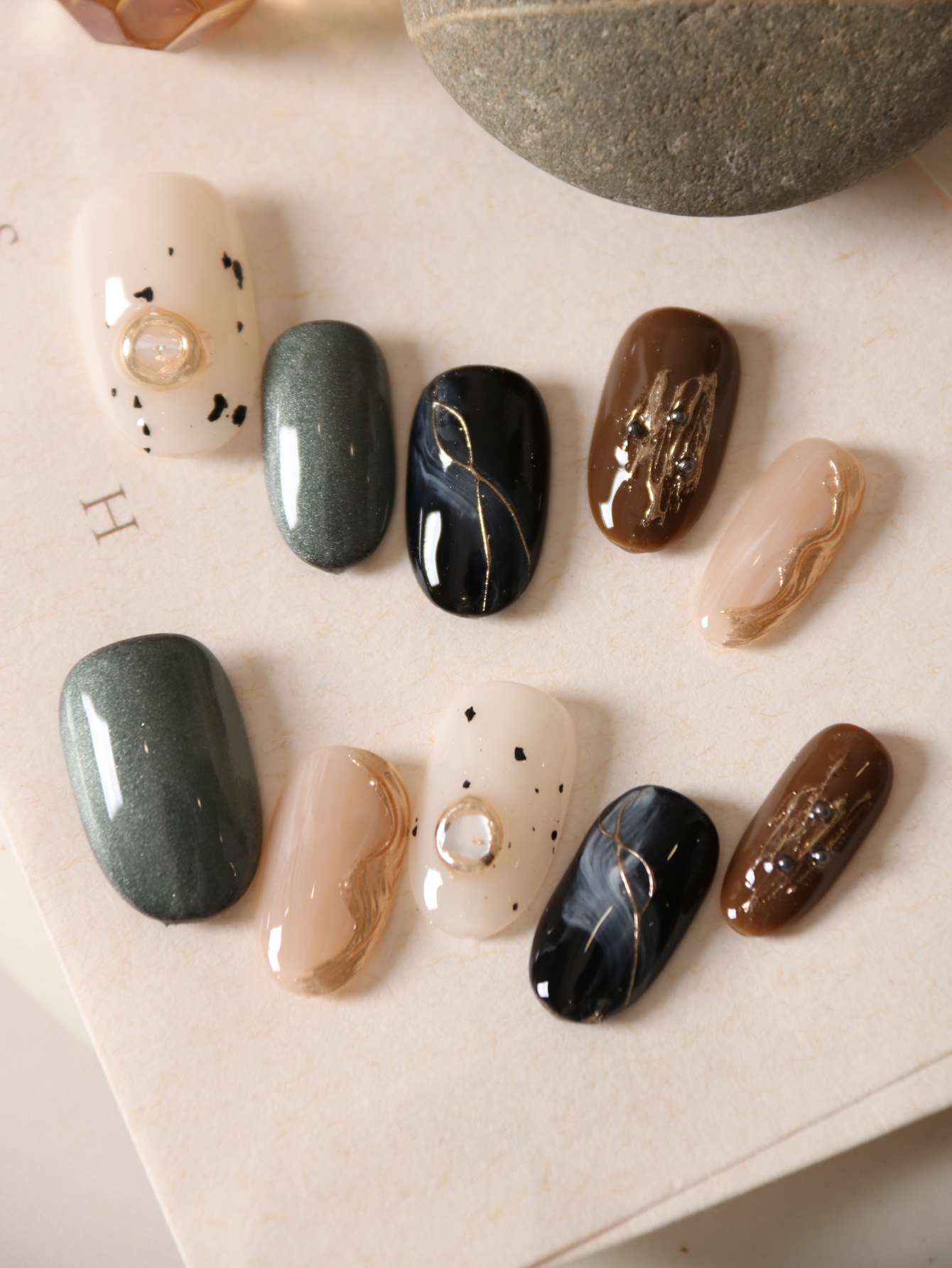 Nail Adhesive Tab - 10Pcs Press on Nails Short Skin