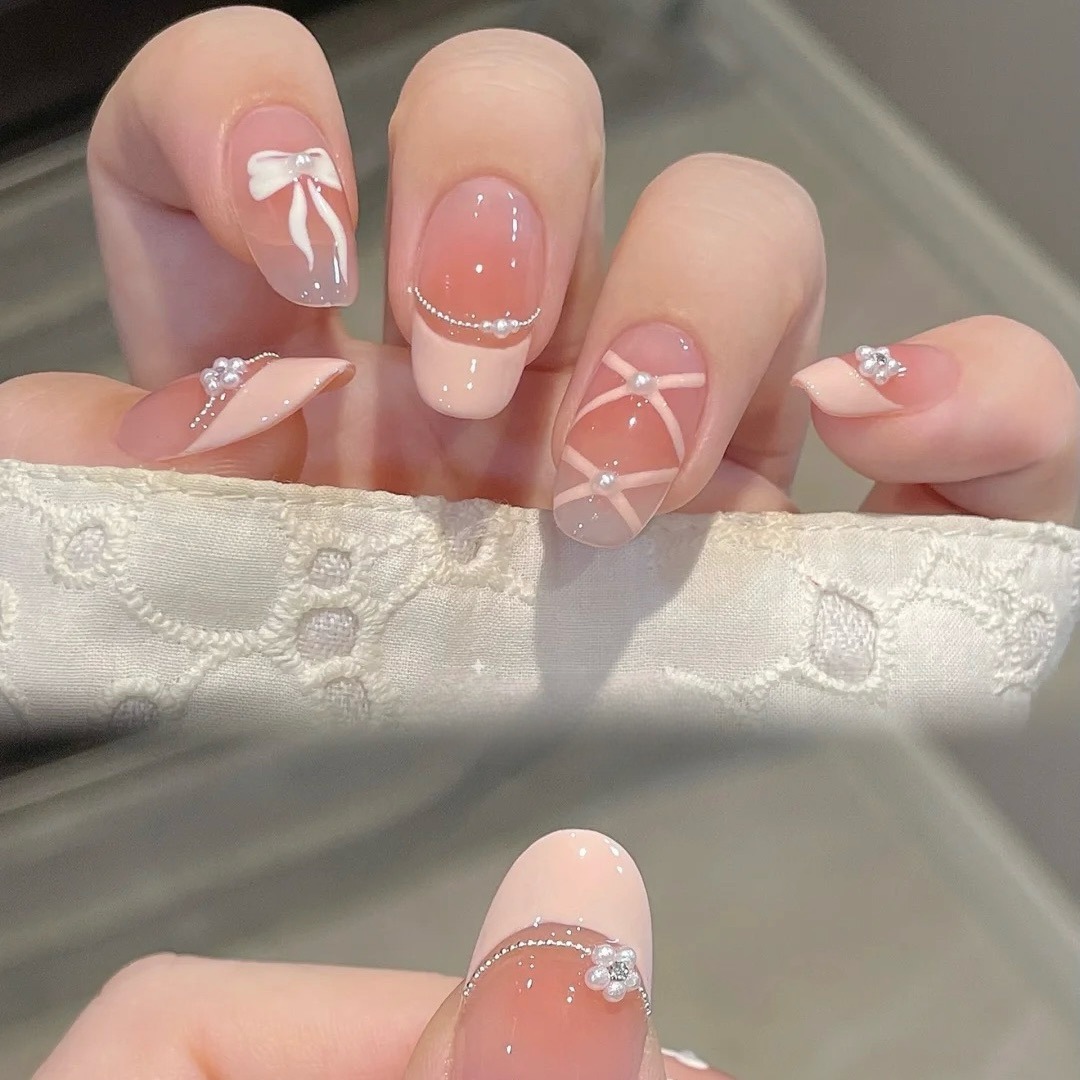 10Pcs White French Pink Heart  - Nail Art Press On reseña y precio