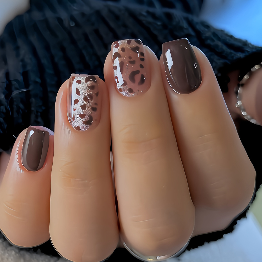 24Pcs French Short Red Leopard - Nail Adhesive Tab reseña y precio