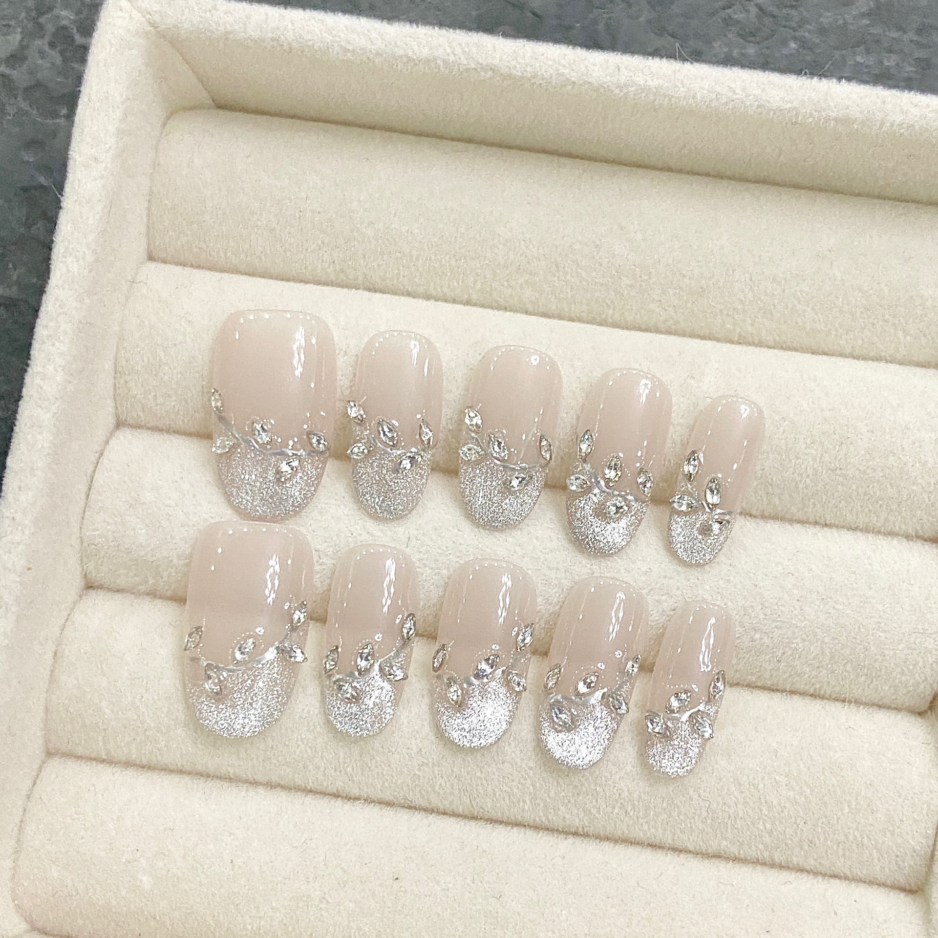 10 PCS Luxury Handmade Press o - Nail Adhesive Tab reseña y precio