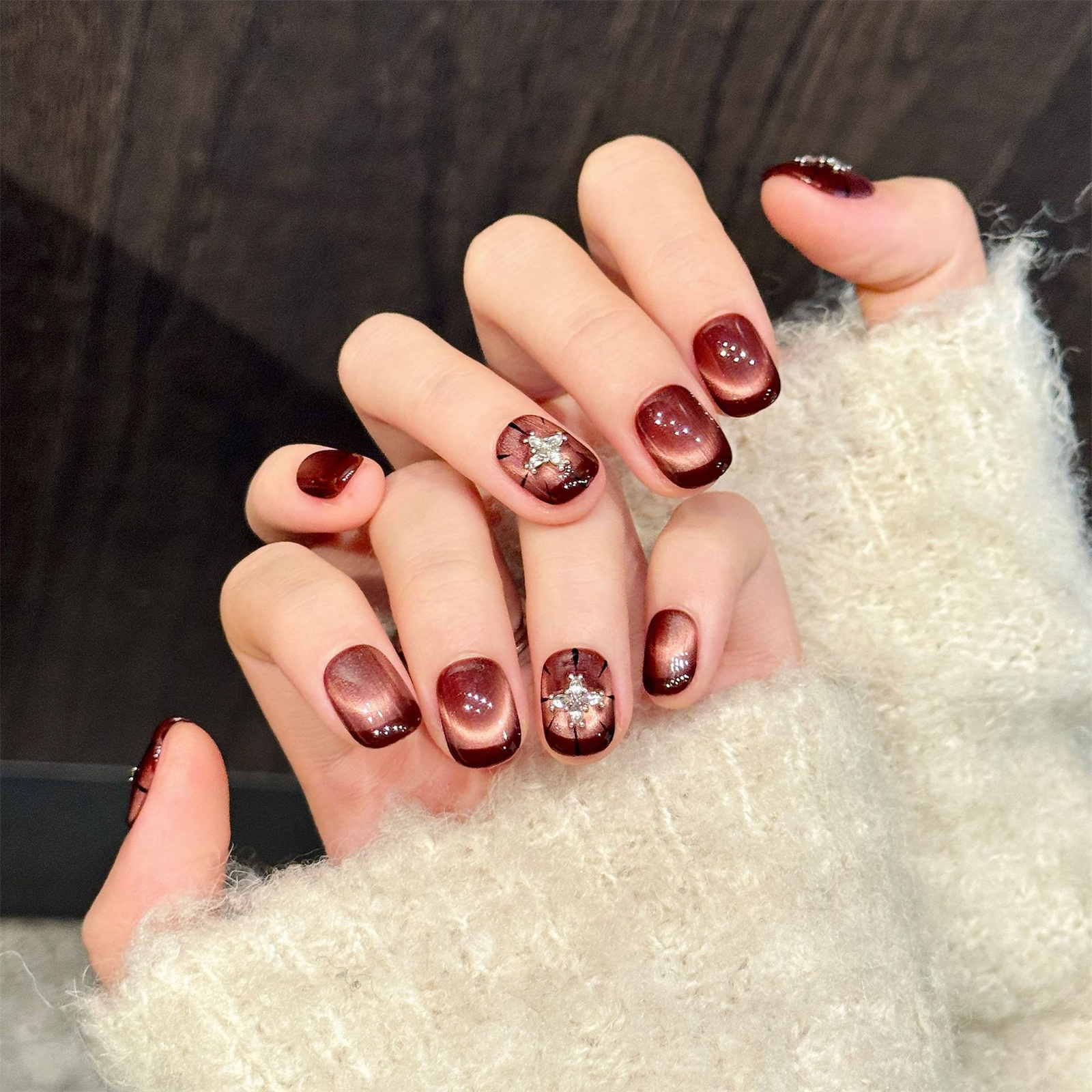10pcs Wine-red Cat's Eye Press - Nail Art Press On reseña y precio